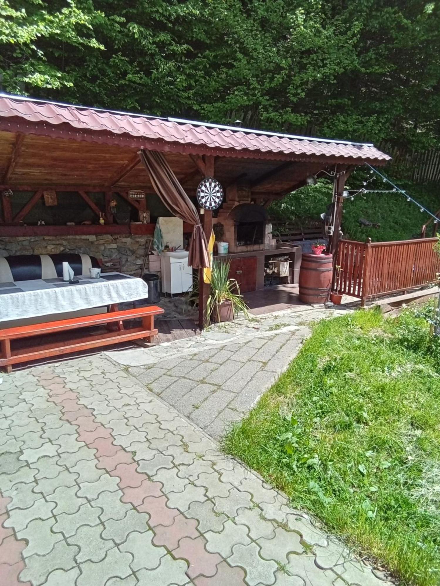 Hotel Casa Ozon à Vulcan  Extérieur photo